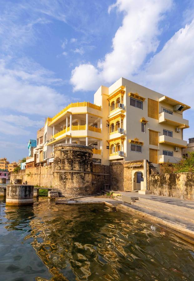 Отель Haveli Jai Durga At Pichola Lake Удайпур Экстерьер фото